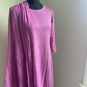 3 piece Indian/Pakistani chikankari kameez outfit